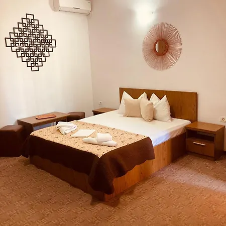 Casa Andu * Două Mai